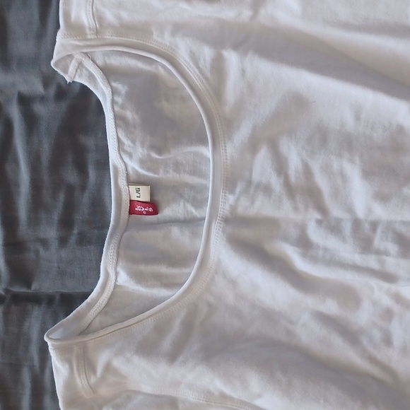 Scoop neck Levi's long sleeve - Picture 2 of 3